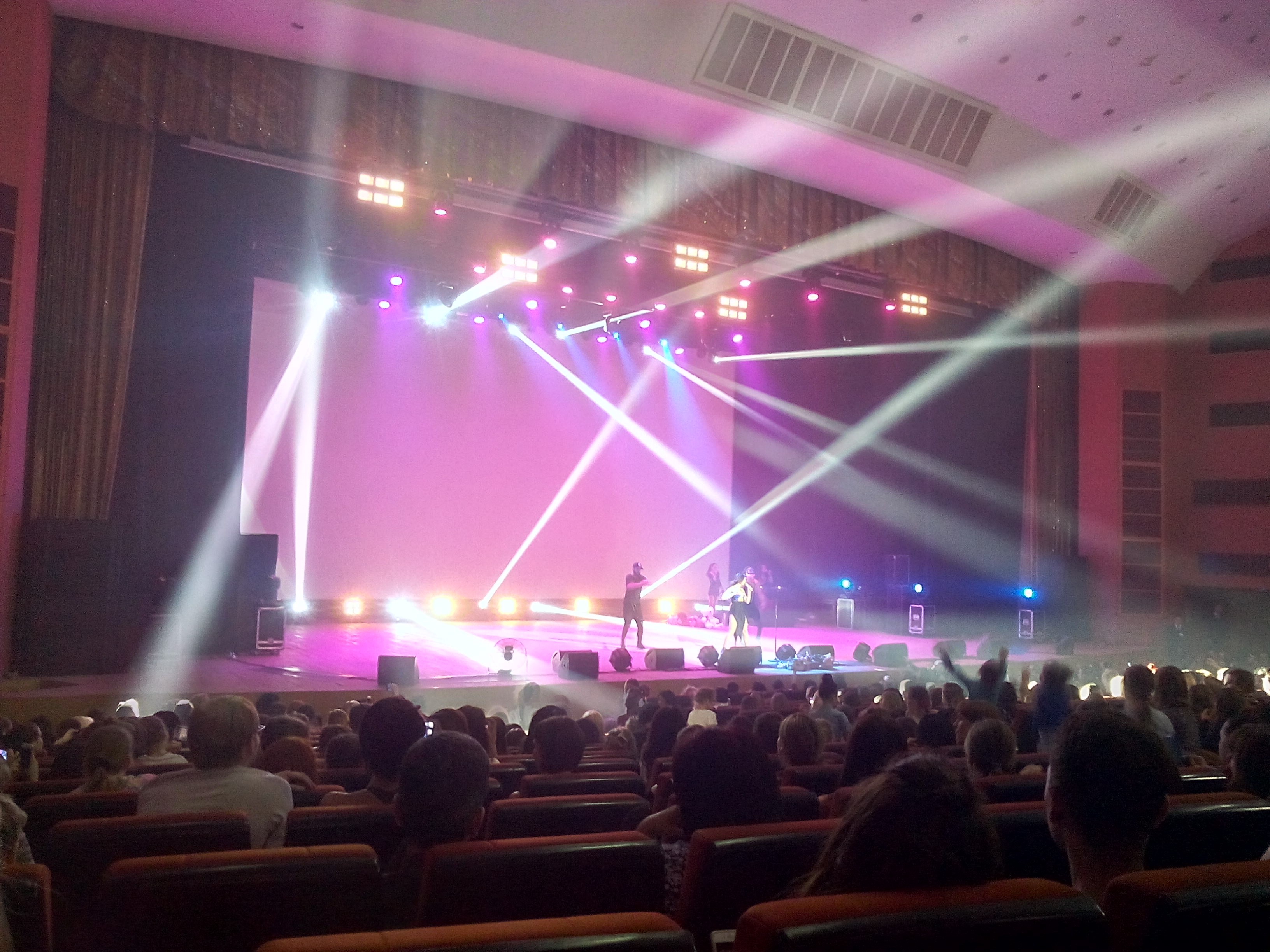 концертный зал космос в москве