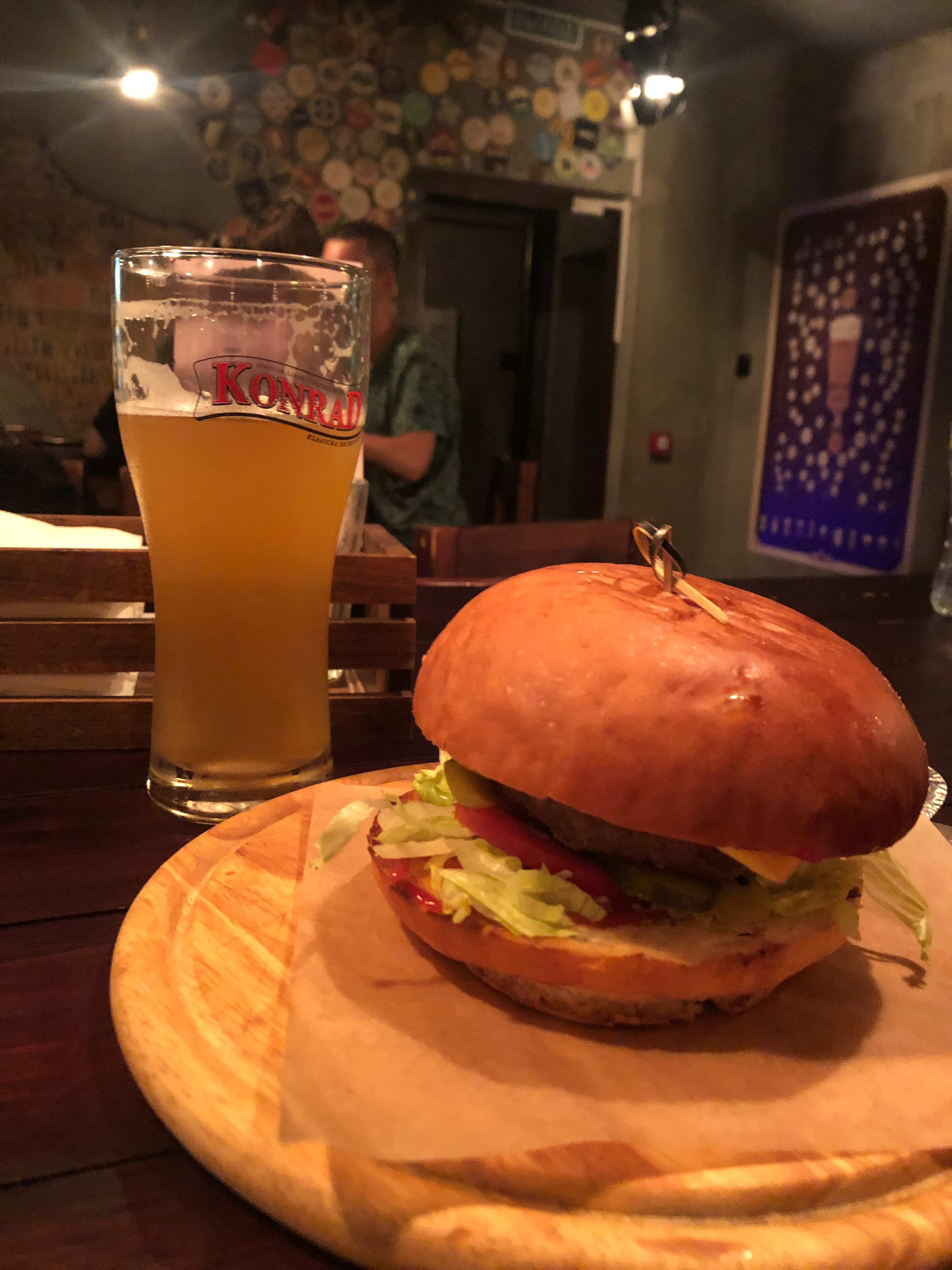 Bootleggers pub. Bootleggers pub Новосибирск. Бар Бутлегер Новосибирск. Bootleggers, Новосибирск.