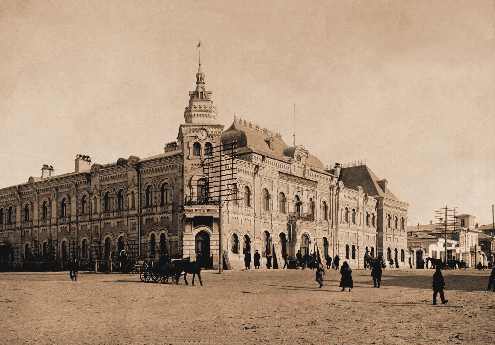 Банки города благовещенск. Торговый дом Кунст и Альберс Благовещенск. Амурский областной краеведческий музей Благовещенск. Благовещенск здание Кунст Альберс. Благовещенск 19 век.