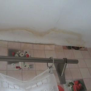 потолок и стена в кухне