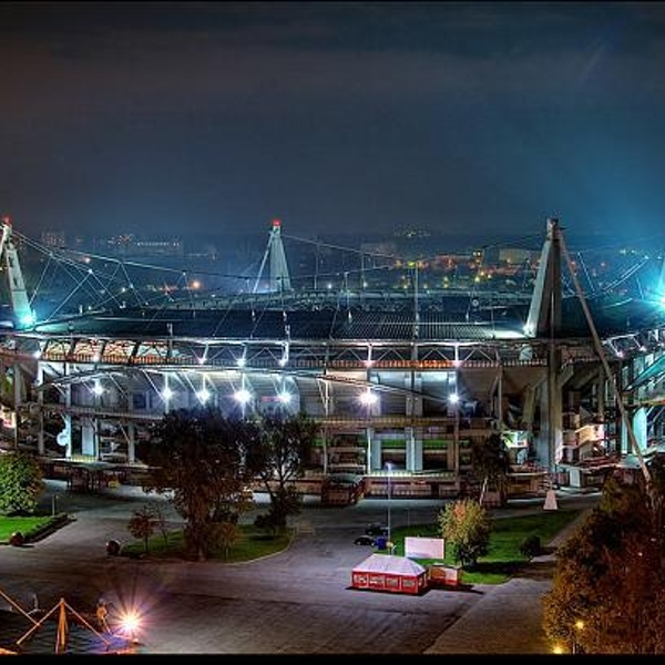 Ночной вид на стадион.