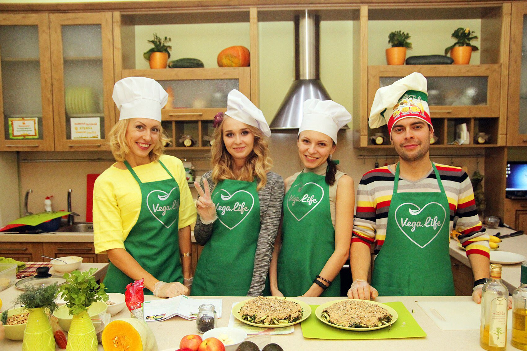 Schools cooking. Кулинарный мастер-класс. Кулинарные мастер классы. Мастер классы по кулинарии. Кулинарный мастер класс для девушек.