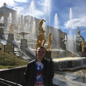 Дмитрий Савельев