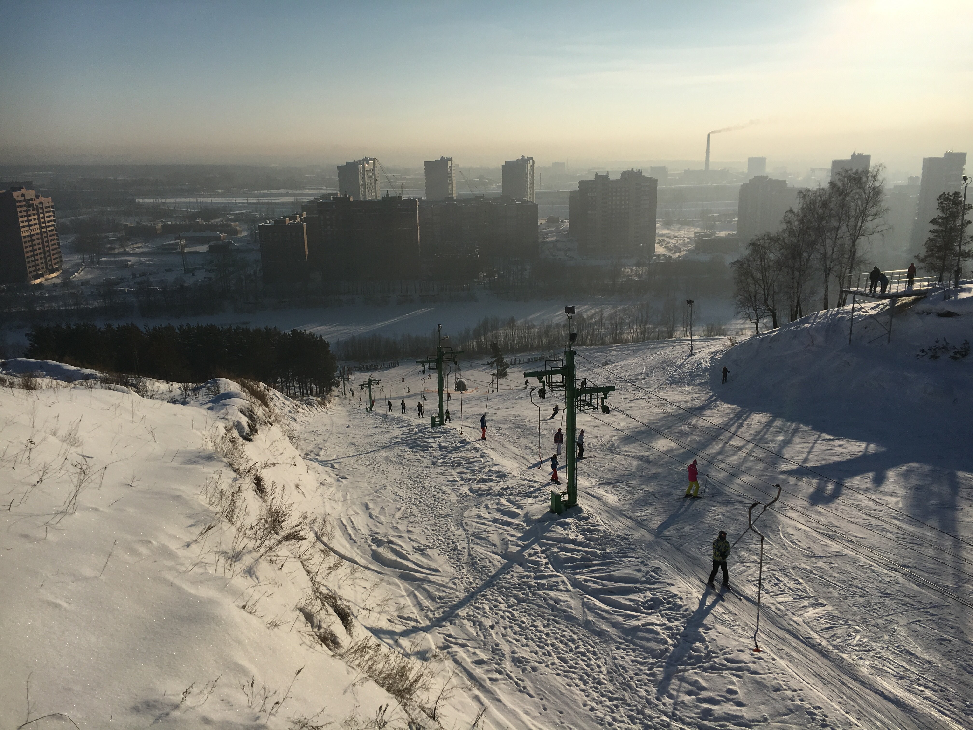 Иня новосибирск горнолыжный. Иня горнолыжный комплекс Новосибирск. Горнолыжный спуск Иня Новосибирск. Новосибирск ключ-Камышенское плато Иня. Горнолыжка Новосибирск ключ Камышенское плато.