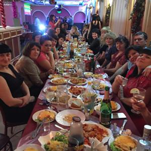 Тихий дом 16 я парковая ул 45. Кафе тихий дом на 16 парковой меню. Тихий Дон Волгодонск кафе. Кафе на тихом Дону Семилуки. Кафе тихий дом на 16 парковой.