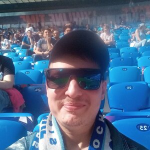 Артем Слесаренко