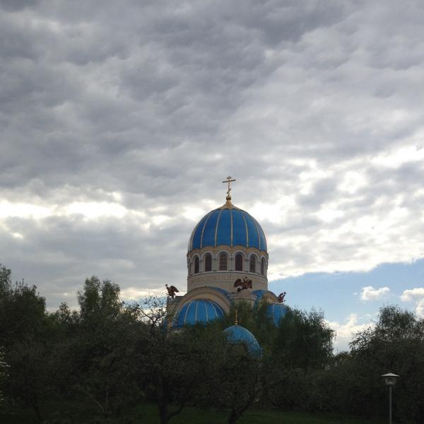 Храм Живоначальной Троицы на Борисовских прудах.