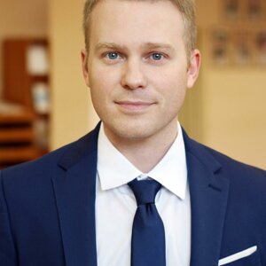 Владимир Пахомов