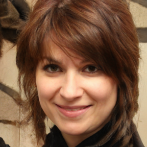 Елена Захарова