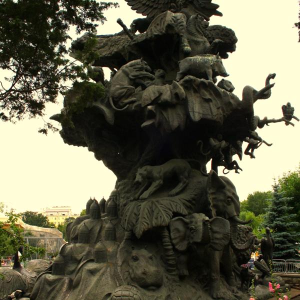 Памятник "Дерево жизни"
