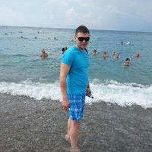 Артём Курзенёв