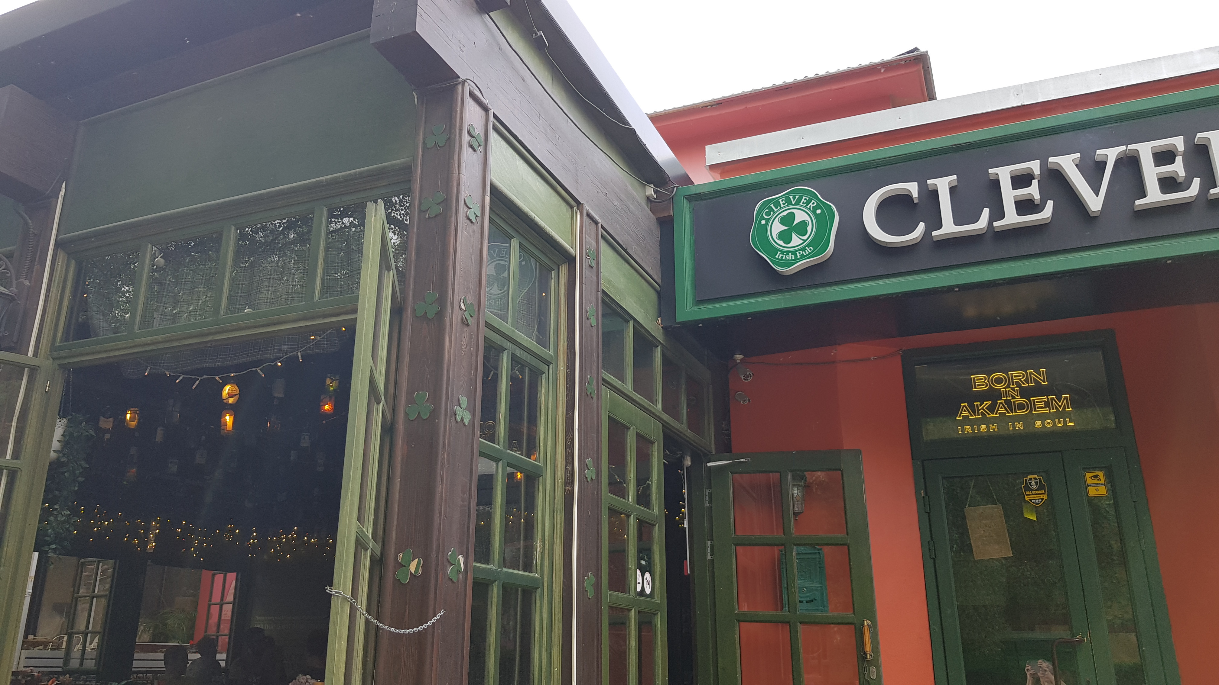 Clever Irish pub, Новосибирск, Советская улица. Ирландский паб Clever Шерегеш. Драка в ирландском пабе. Паб морской Академгородок.