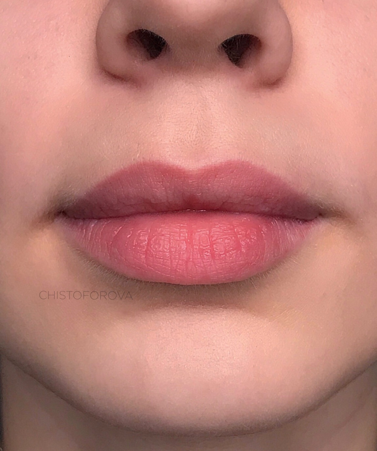Асимметрия губ в перманентном макияже