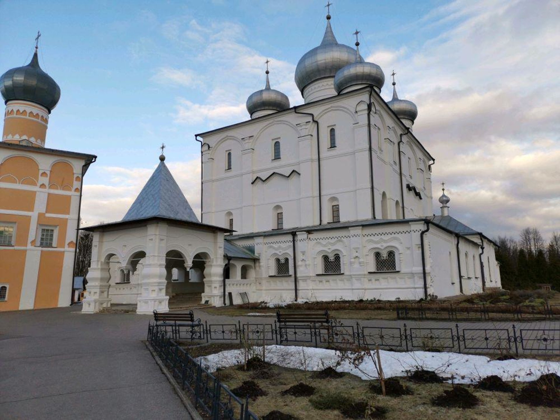 Варлаамо-Хутынский женский монастырь, Хутынский монастырь, Монастырская,  60, д. Хутынь — 2ГИС