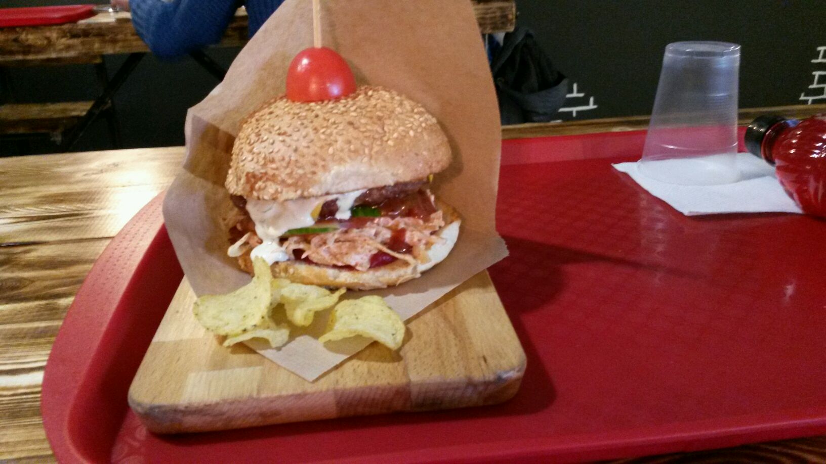 Фабрика бургеров меню. Фабрика бургеров новосибирск меню. Фабрика бургер кантри. Фабрика бургеров новосибирск. Фабрика бургеров новосибирск рокки.