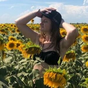 Anechka M