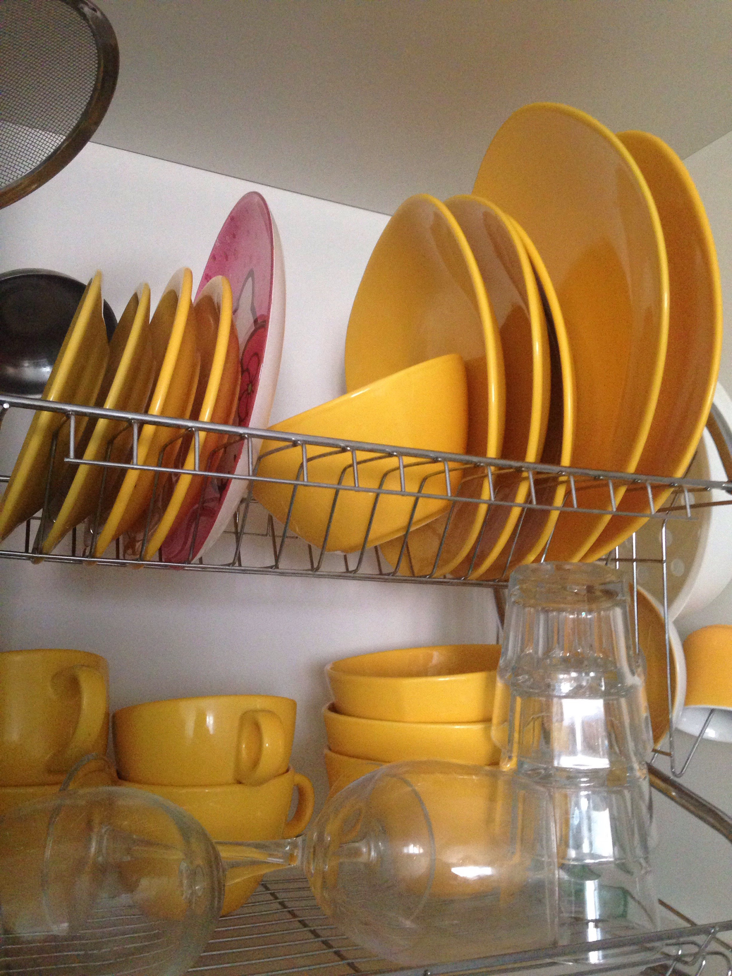 Дом посуды Красноярск Дудинская. Посуда для дома. Яркая посуда. Посуда в супермаркете.