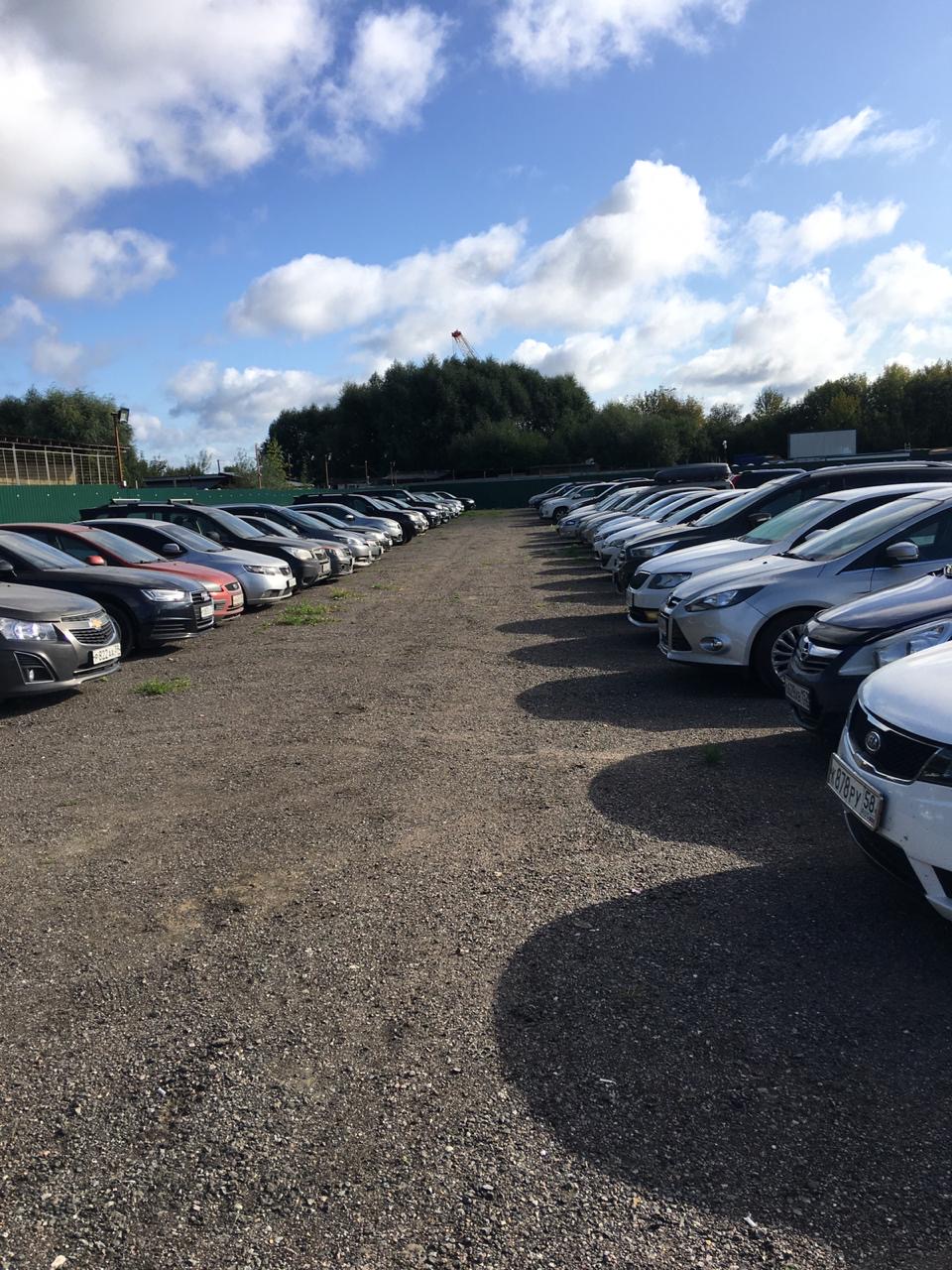 Parking cloud. Улётная парковка Внуково. Стоянка Внуково. Стоянка машин. Парковка фото.