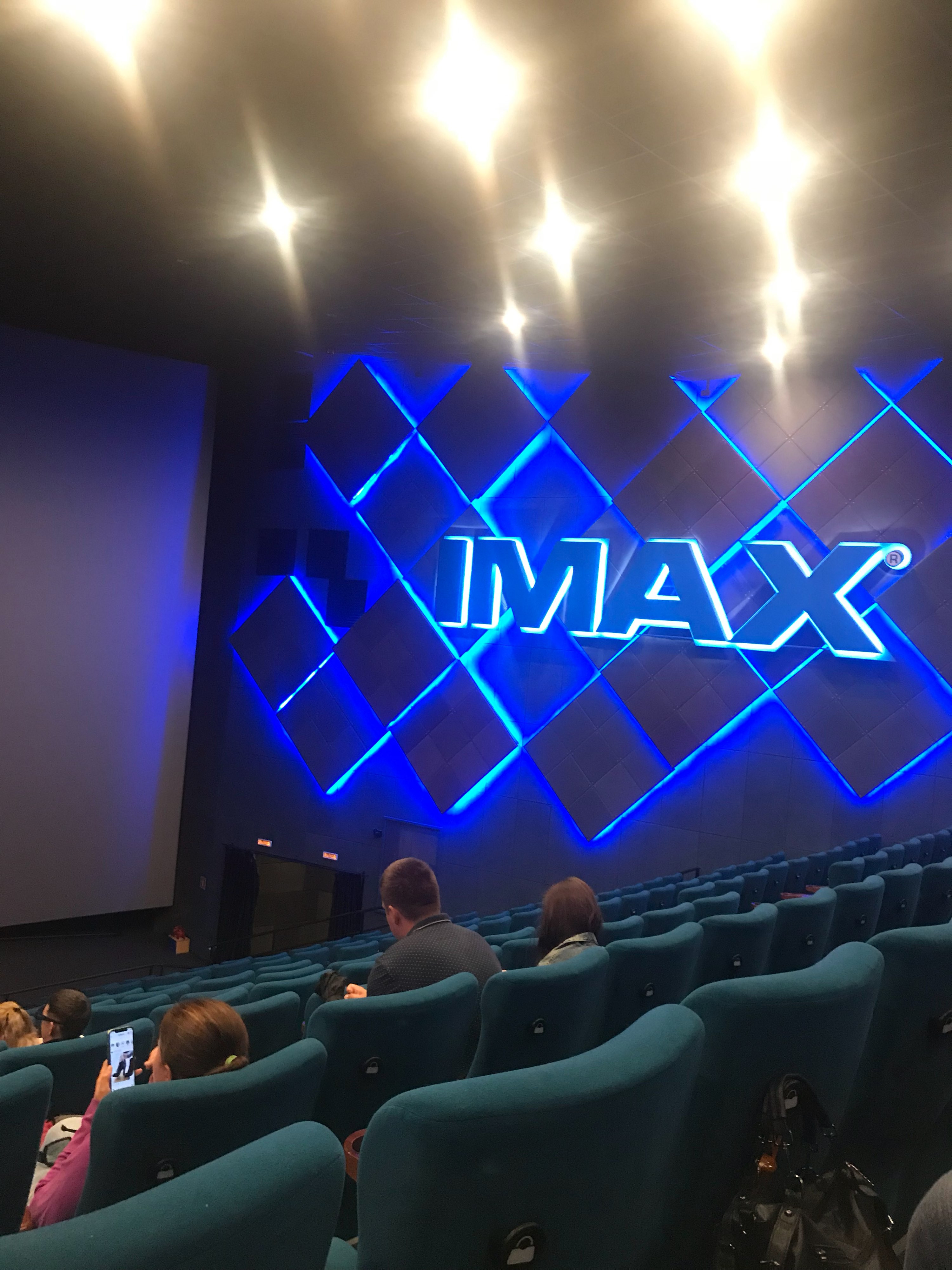 Кинотеатр океан расписание сеансов. Океан IMAX зал 2 Владивосток. Океан IMAX — зал 3. Кинотеатр океан IMAX зал 1. Кинотеатр океан IMAX зал 2 Владивосток.