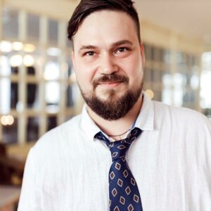 Олег Кравцов
