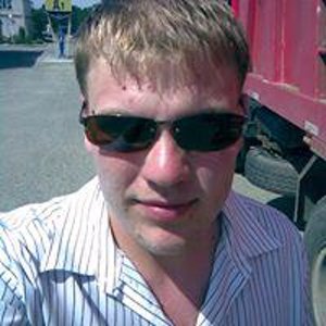 Денис Колесников