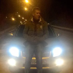 Андрей Сухоцкий