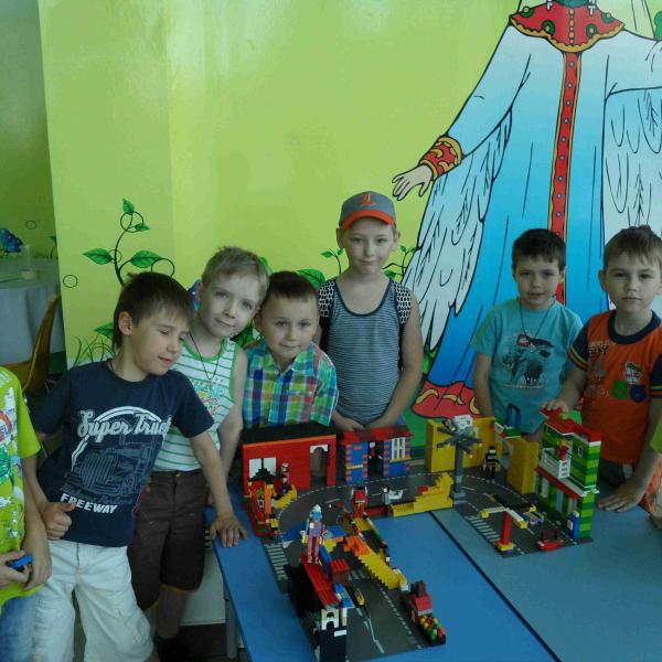 Окончание смены летнего лагеря