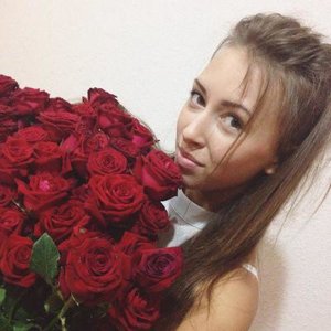 Оля Прияцелюк