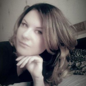 Анна Доможирова