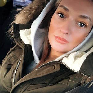 Елена Олейник