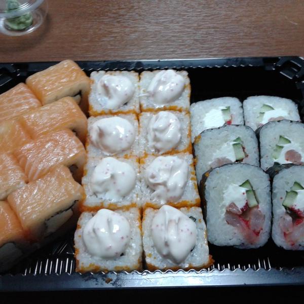 Манами-суши. Так выглядел заказ)