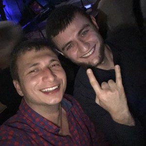 Ашот Артурович