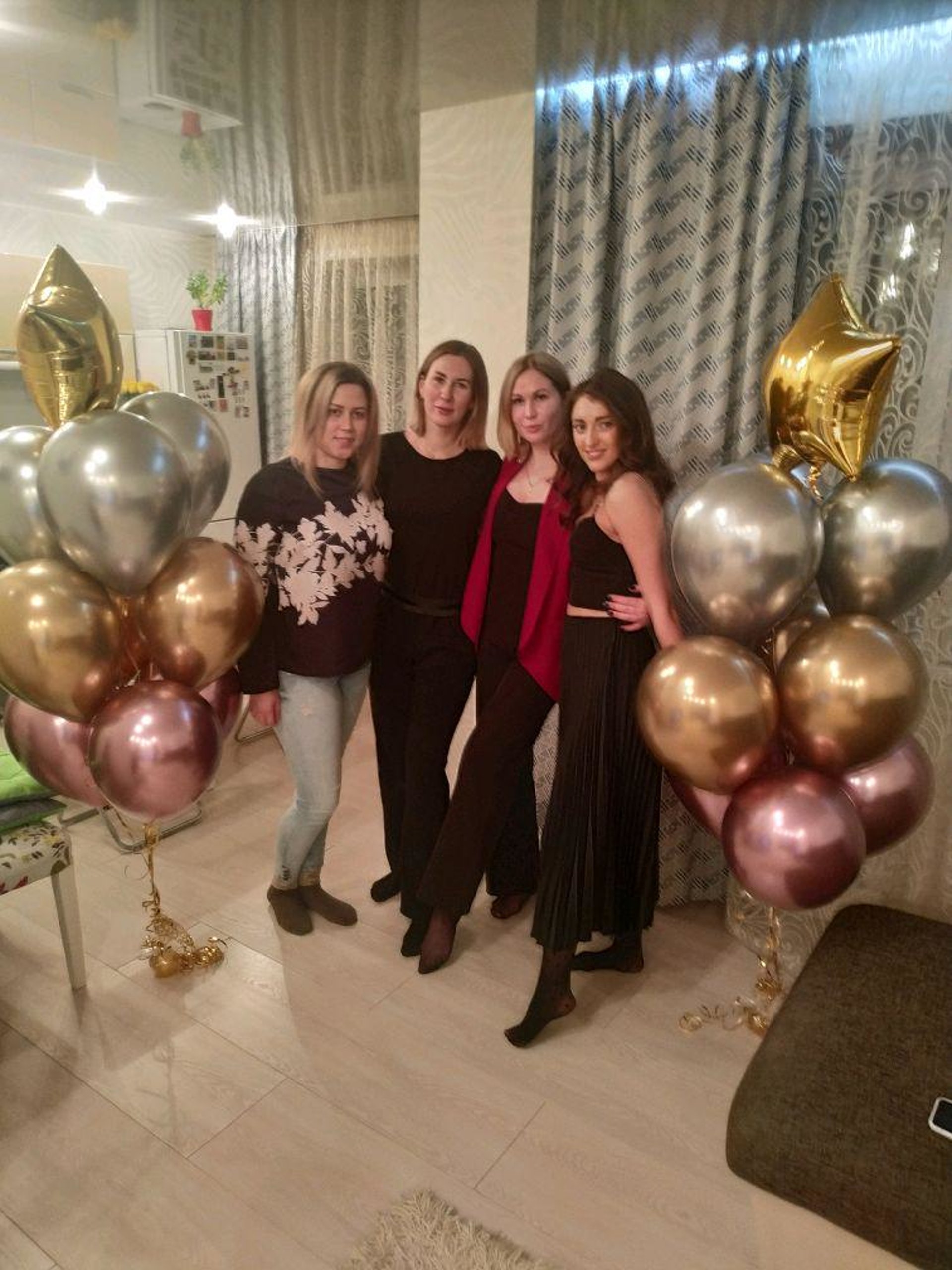 Myballoons, студия воздушных шаров, улица Дмитрия Мартынова, 24, Красноярск  — 2ГИС