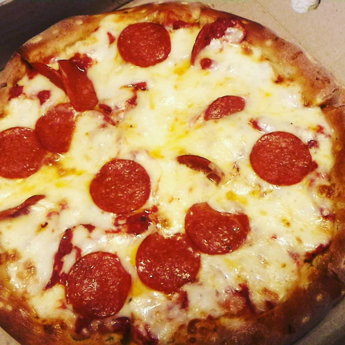 Hot pizza. Пицца 23 февраля. Пицца 23. Пицца бобра. Pizza pizza Кемерово.