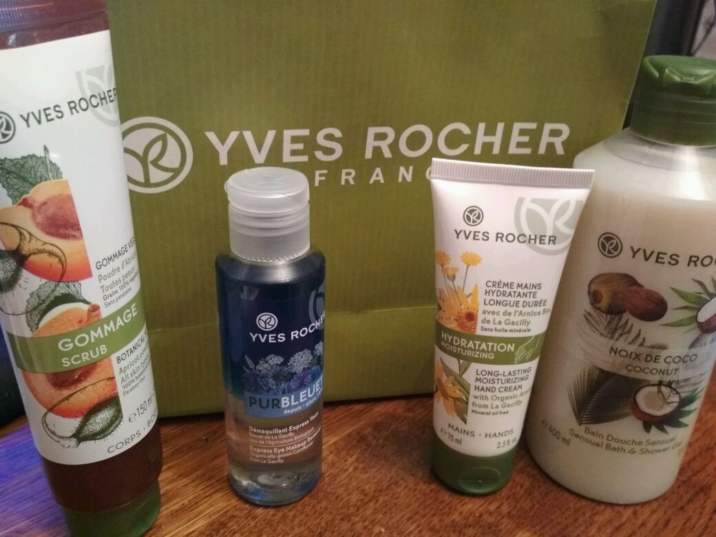 Ив роше петербург адреса магазинов. Spa-салон Yves Rocher. Yves Rocher France, Санкт-Петербург. Yves Rocher France магазин растительной косметики. Спа салон растительной косметики.