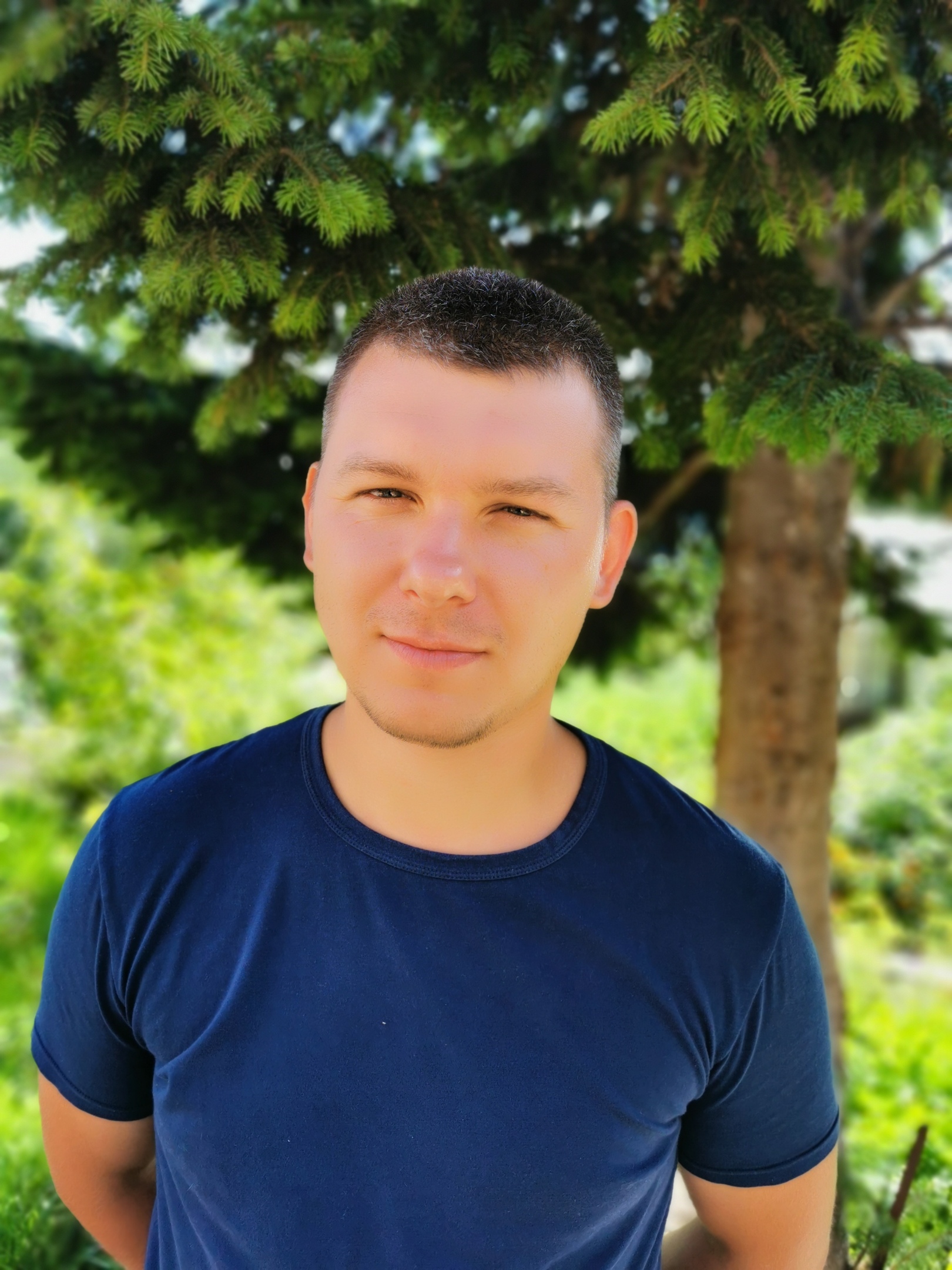 Вы можете отправить личное сообщение, добавить в друзья, посмотреть все отз...