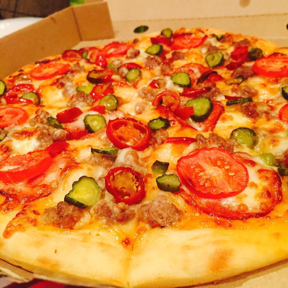 Пицца сервис. Пицца пальчики оближешь. Просуши пицца. Pizza как сервис. Украли пиццу