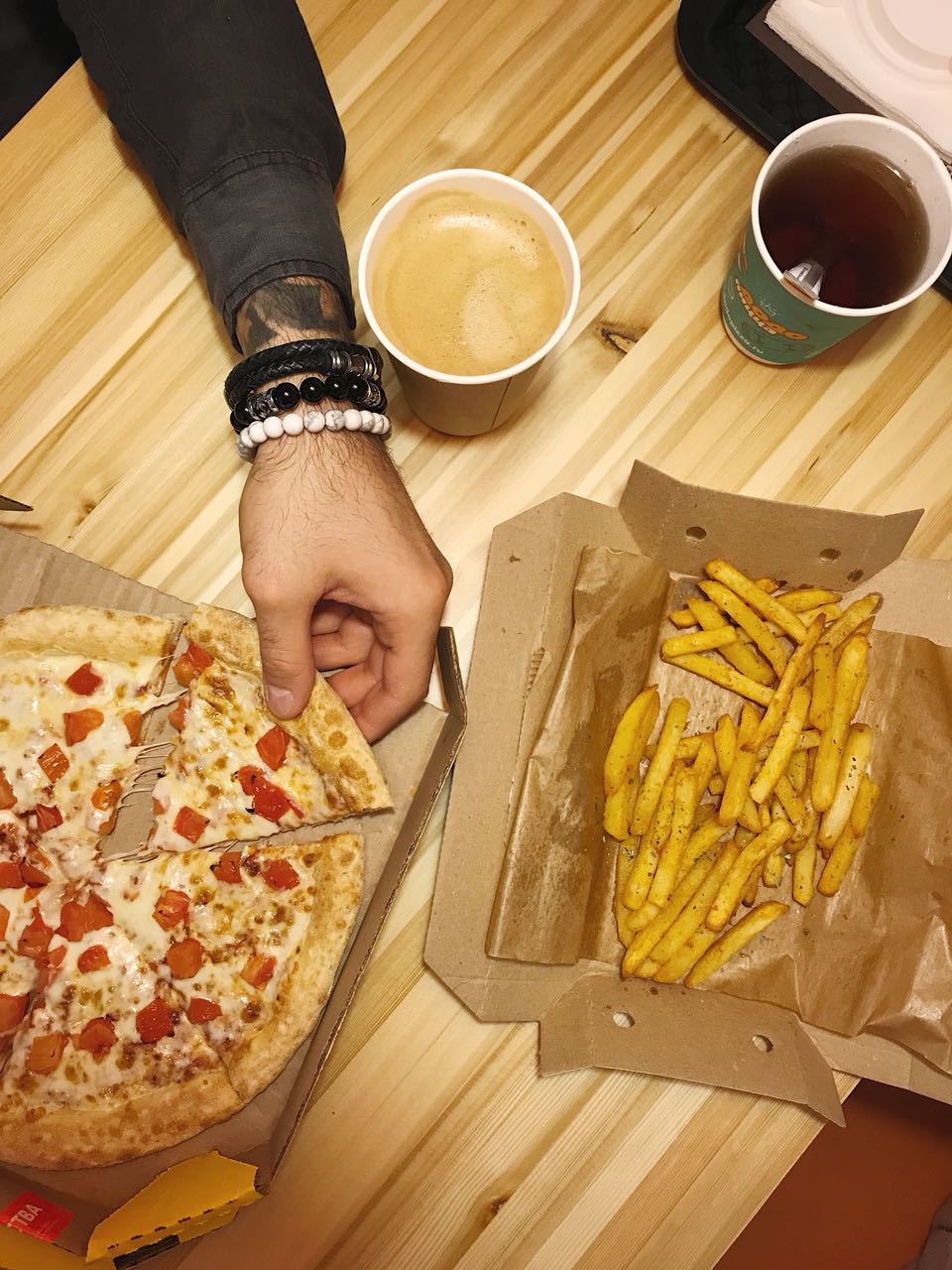 фото пиццы и картошки фри