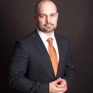 Олег Огнев