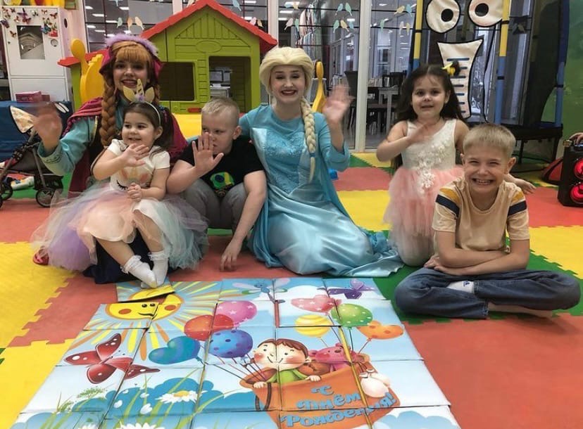 учреждение детская студия. детская комната для праздника. студия детского праздника. творческая студия для детей. помещение для проведения детских праздников.