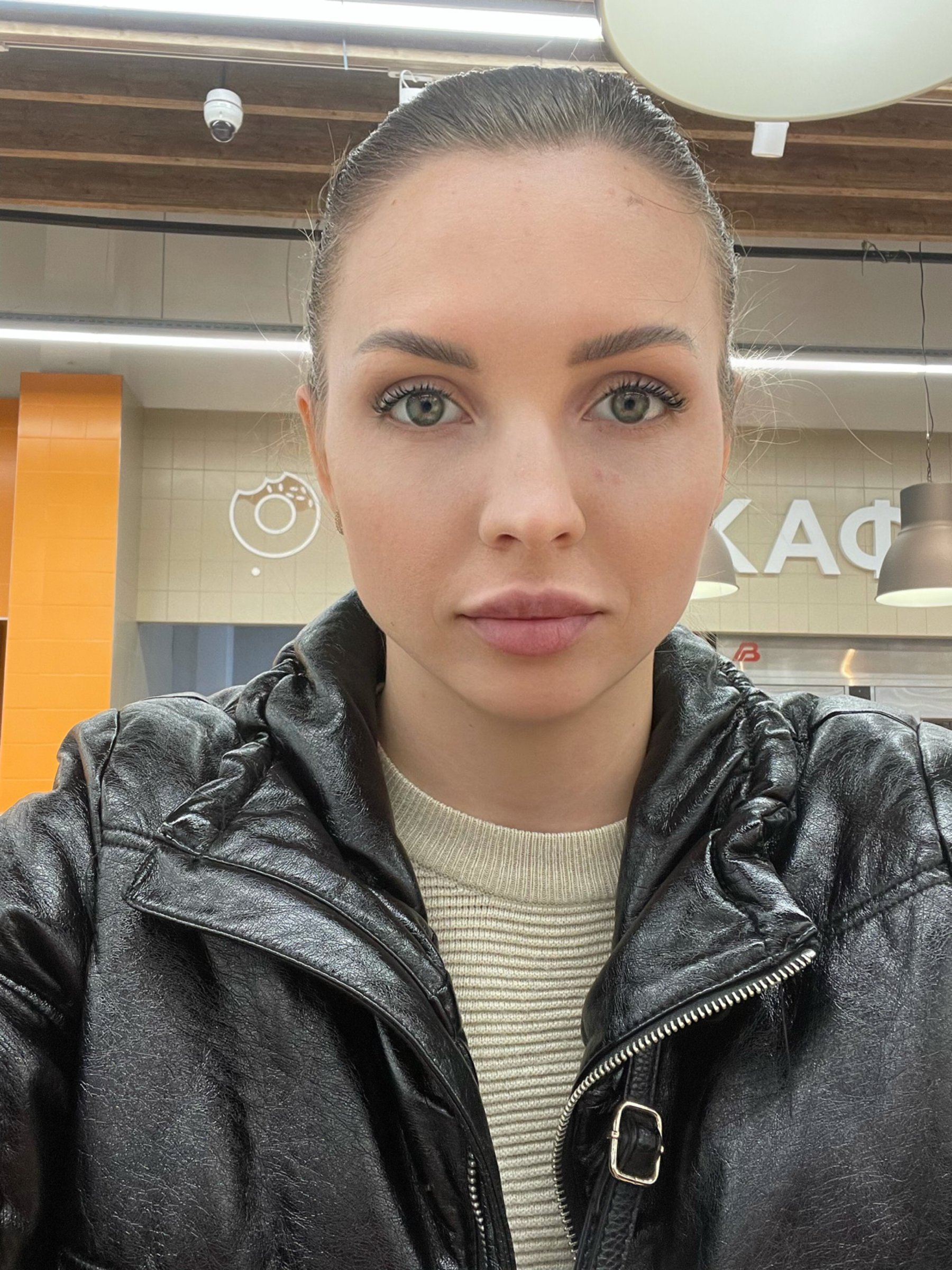 Вы можете отправить личное сообщение, добавить в друзья, посмотреть все отз