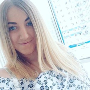 Александра Мельниченко