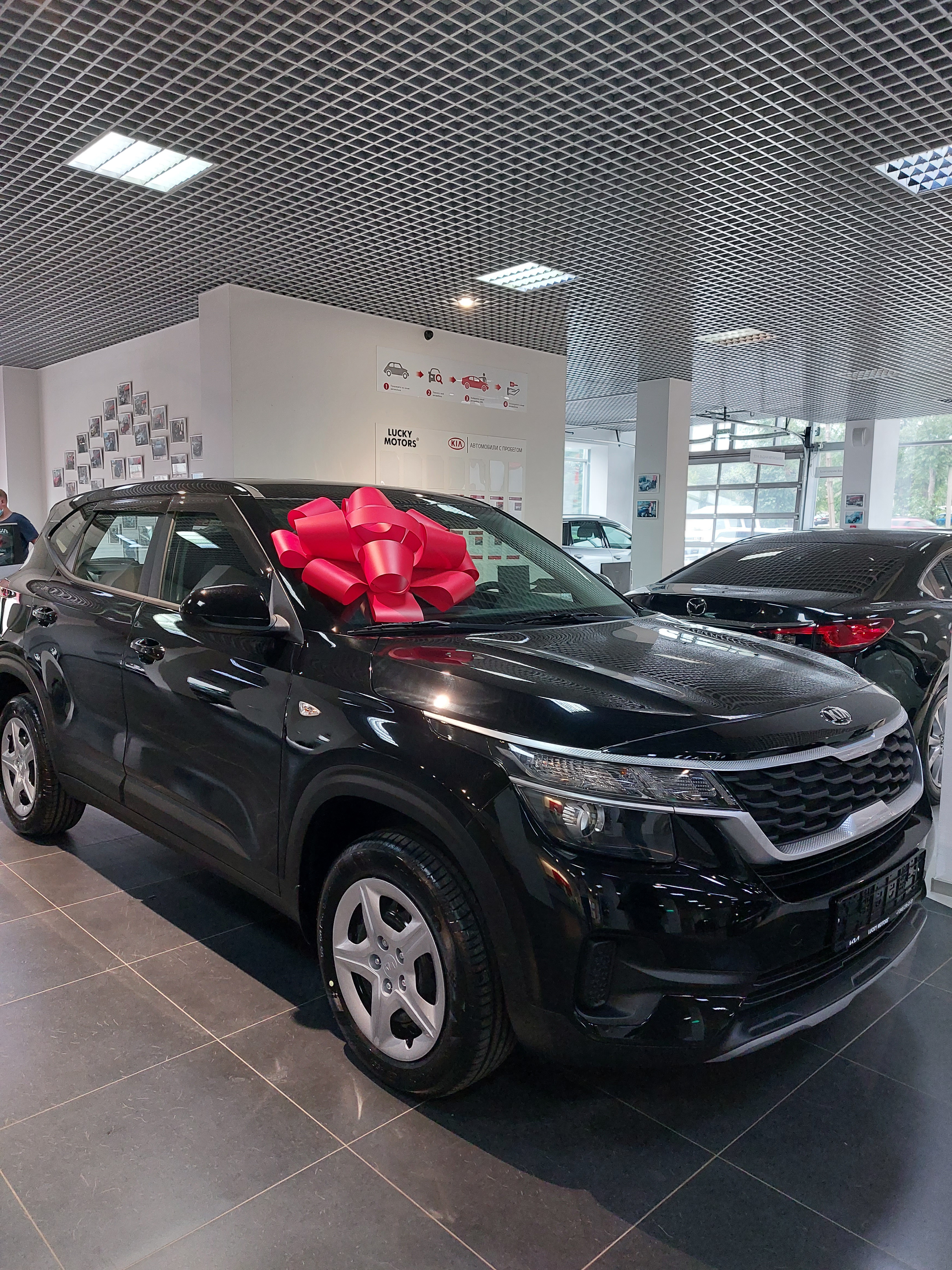 X motors екатеринбург отзывы. Lucky Motors. Машины с пробегом салон Lucky Motors Екатеринбург. Geely Lucky Motors.