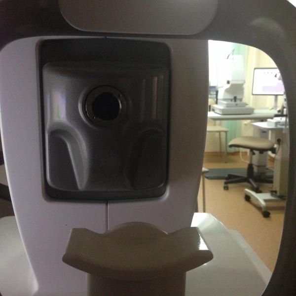 Вот на таком приборе мне сканировали сетчатку))