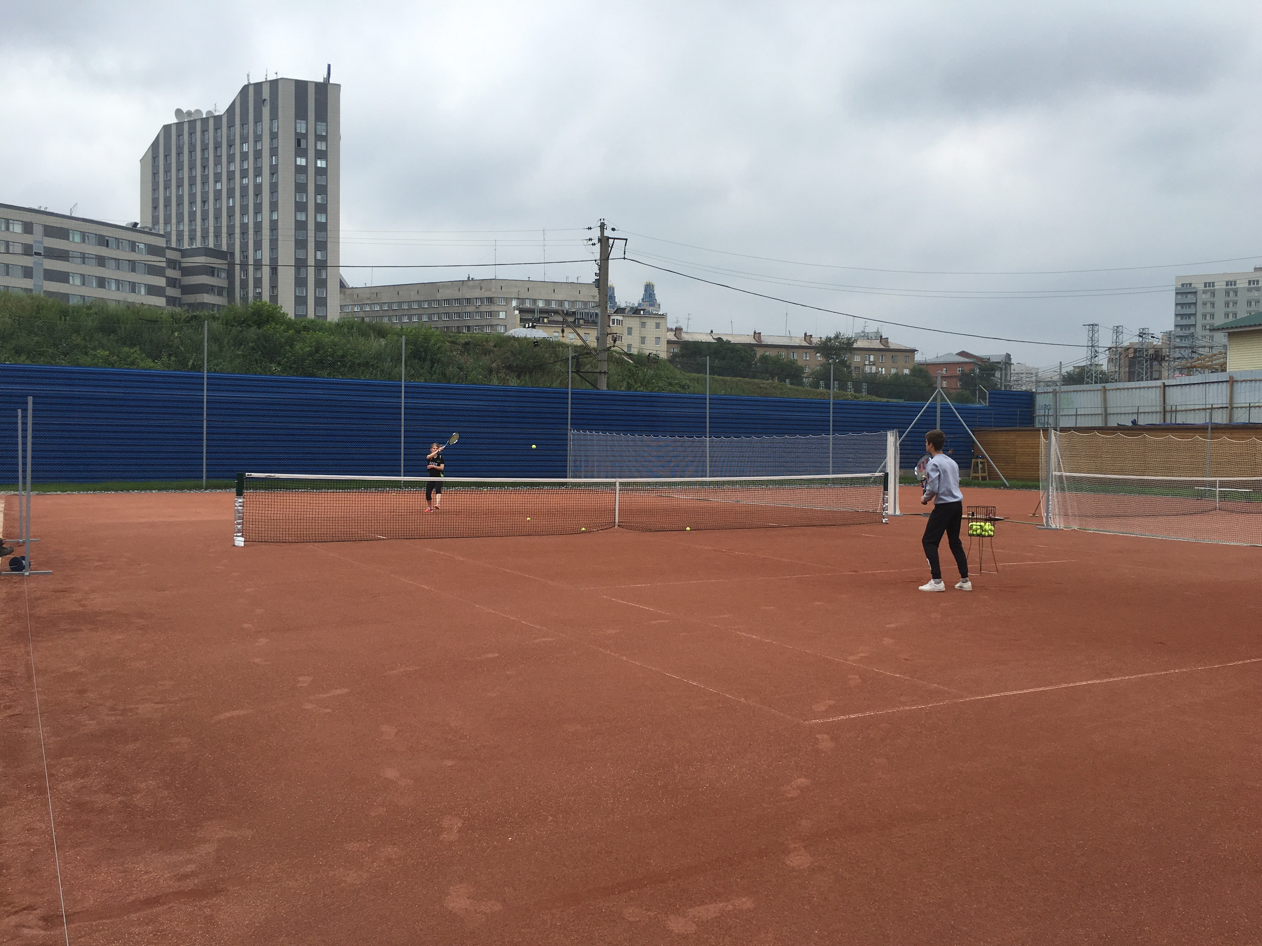 Фабричная 10 новосибирск. Теннис Арена. Теннис НСК. Арена теннисисток. Новосибирск Фабричная улица 10/5 теннис-Арена.