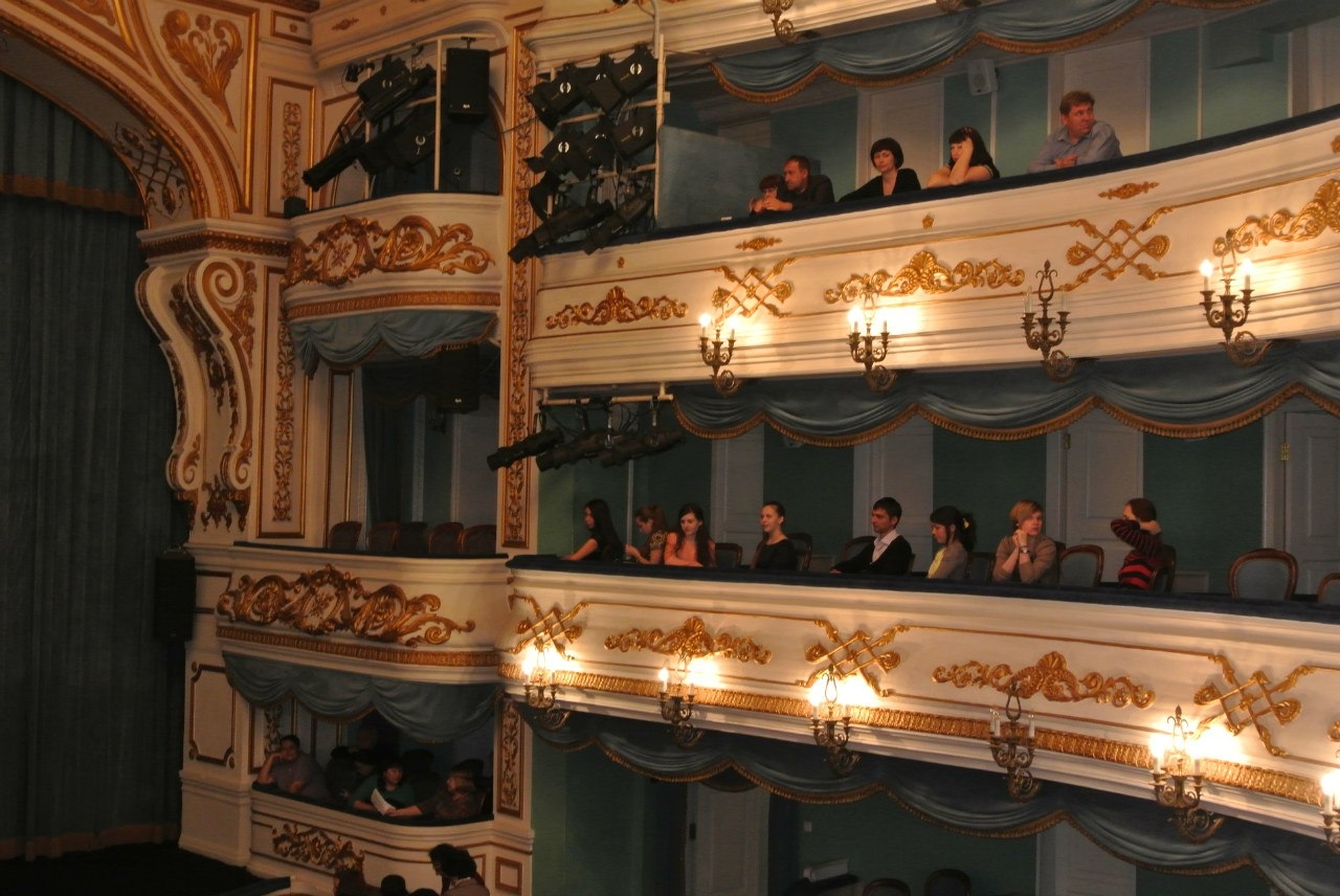Театр имени охлопкова