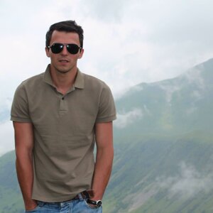 Юрий Симаков