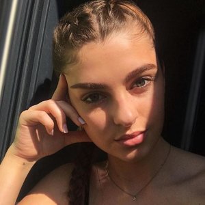 Полина