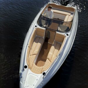 Bikini Boats