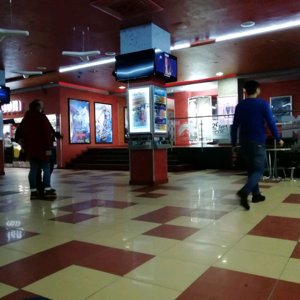 slava-kinoteatr-omsk-pupka-klubnichka-smotret